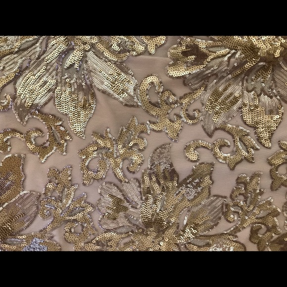 🎉🎉HOST PICK🎉🎉 Badgley Mischka Belle Floral Sequin Top/Skirt Set6 - Picture 4 of 7